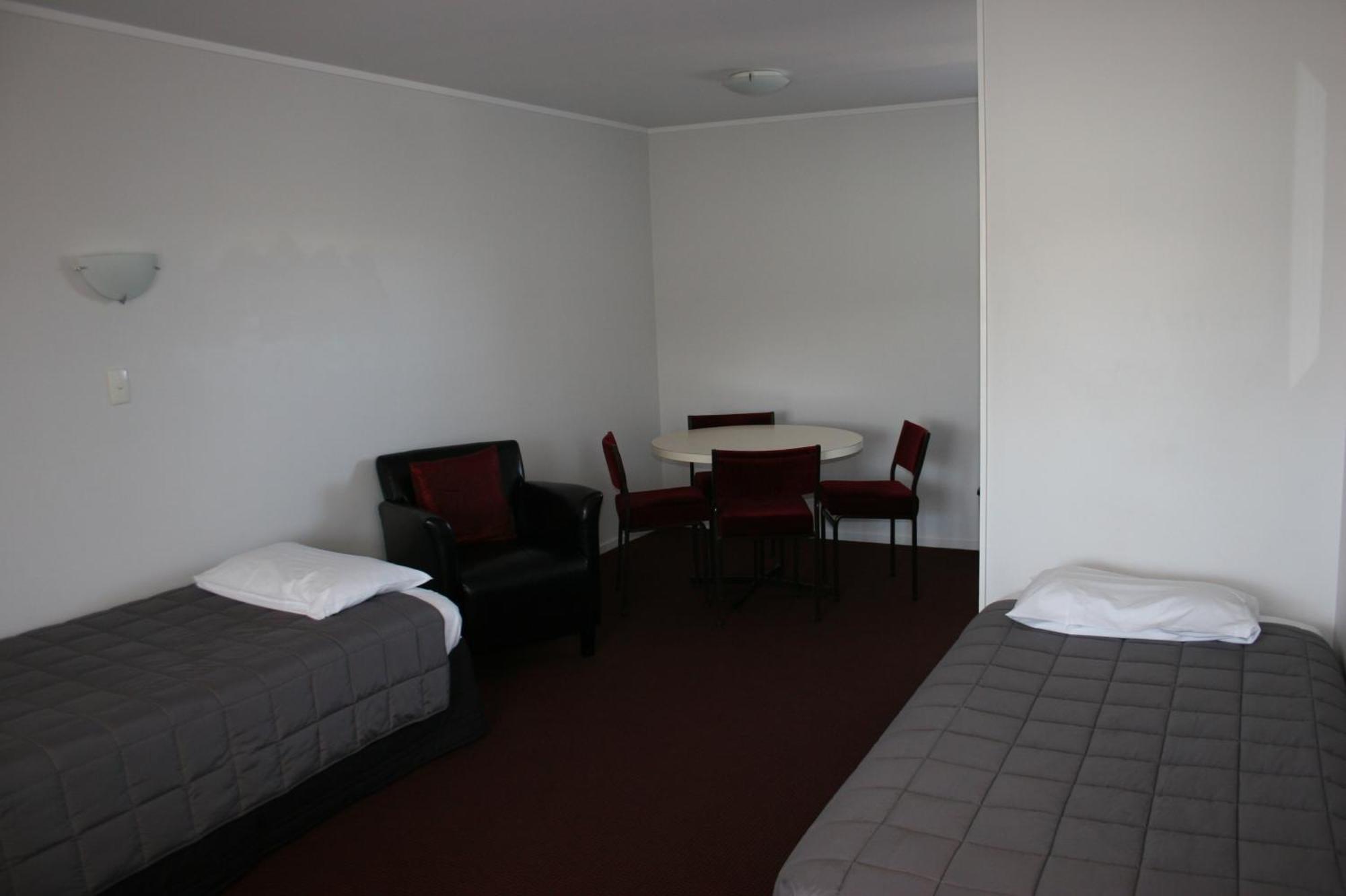 Burgundy Rose Motel Whangarei Extérieur photo