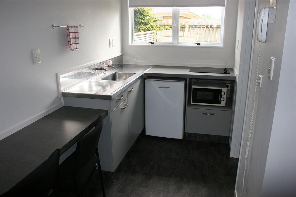 Burgundy Rose Motel Whangarei Extérieur photo