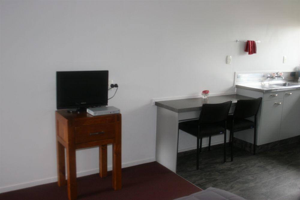 Burgundy Rose Motel Whangarei Extérieur photo